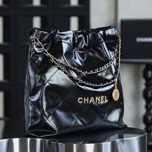 Chanel 22 handbag Medium 22bag